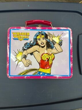 DC Comics Wonder Woman Pink and Blue Metal Lunch Box